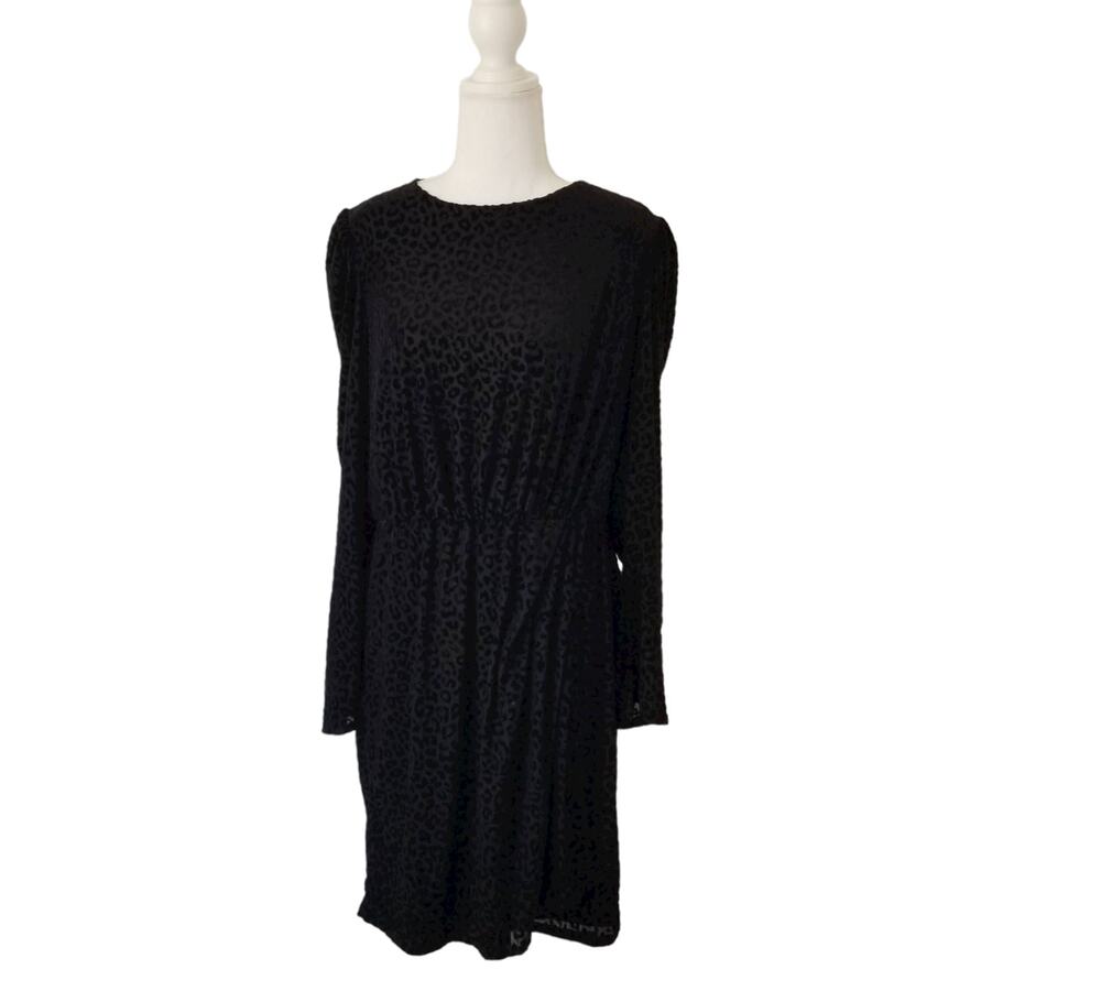 Express, Velvet Puff Sleeve And Flare Dress color black - Size L
